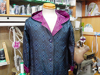 紬の着物から作ったコート